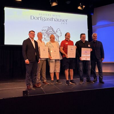 Bild vergr&ouml;&szlig;ern: Dorfgasth&auml;user_1